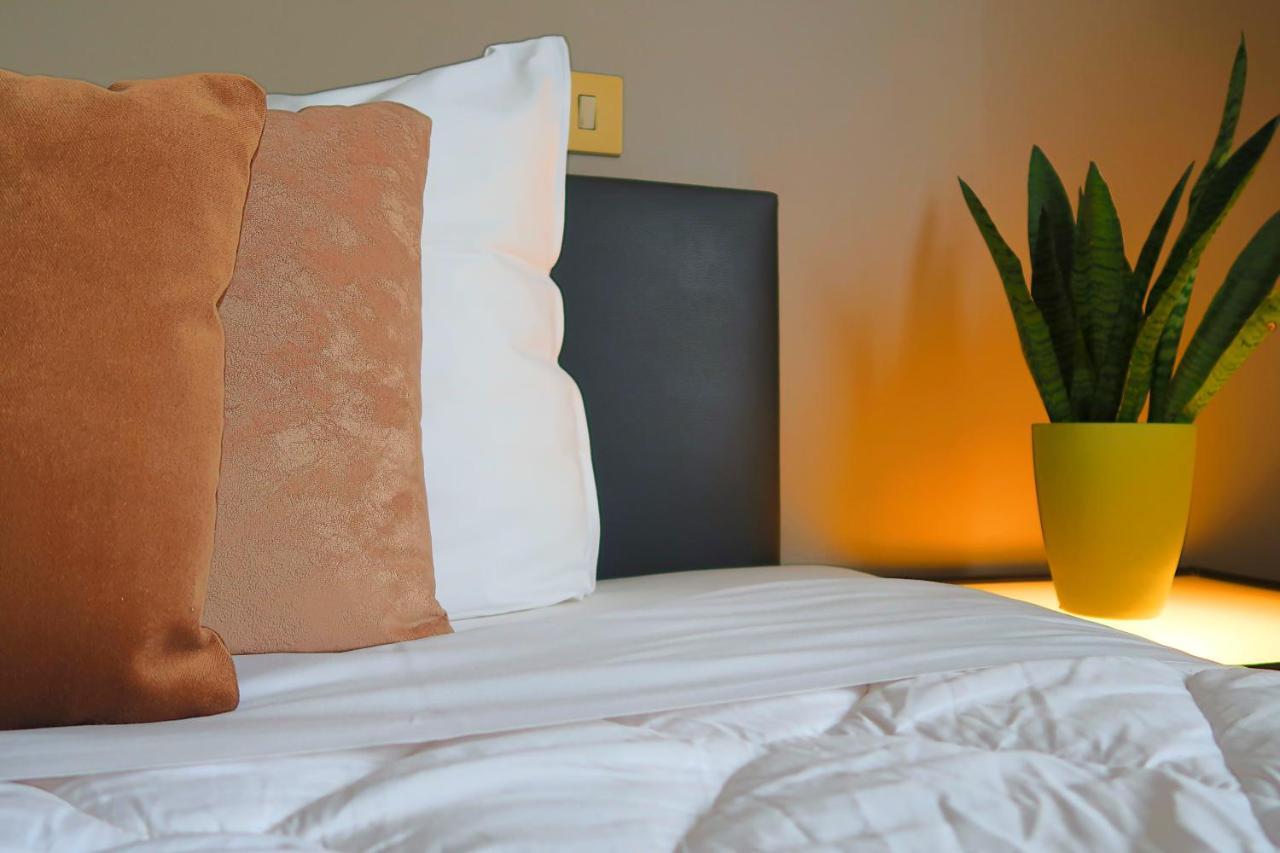 Hotel Adoma Gent Kültér fotó