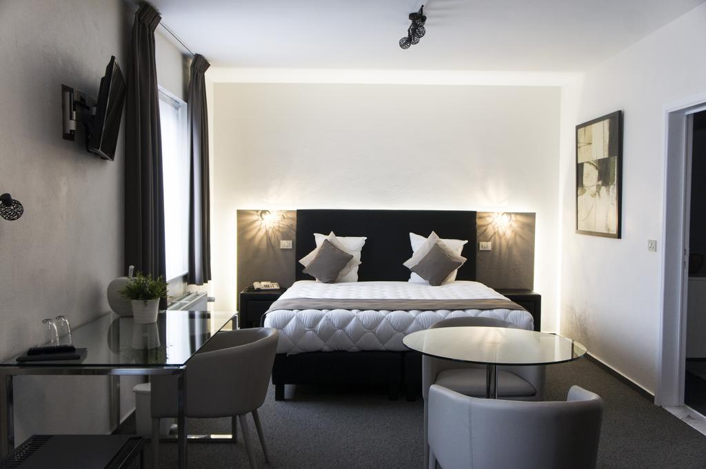 Hotel Adoma Gent Kültér fotó